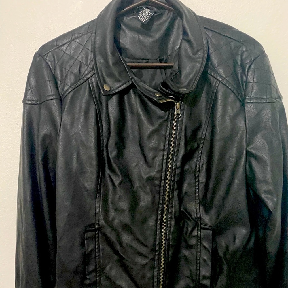 Rue 21 XL Leather Jacket